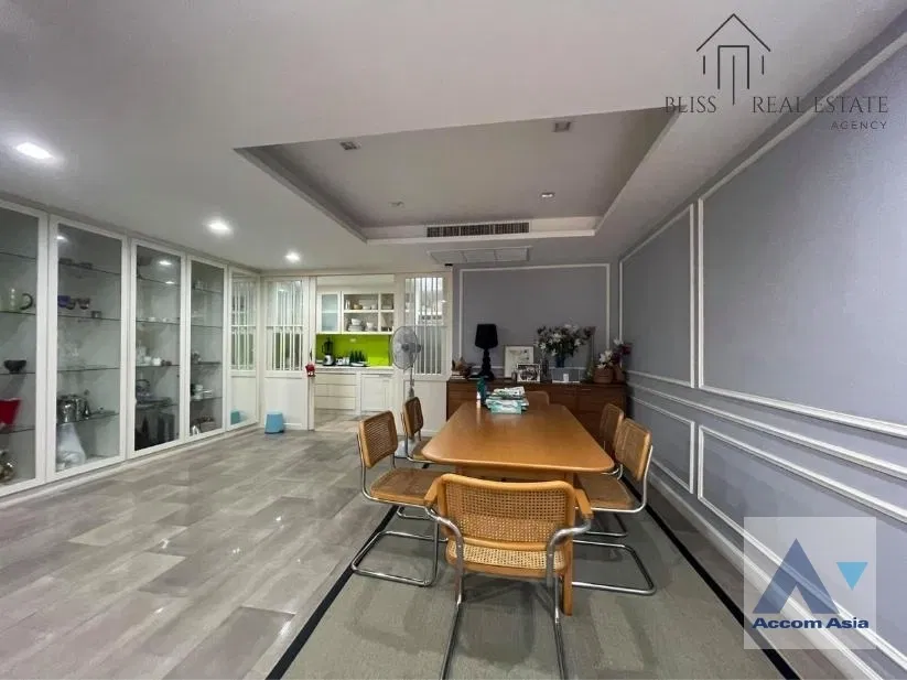 picture 🔼🔽 AccomA 📩  3 BR Townhouse in Thung Maha Mek (AA37984) - 2/12