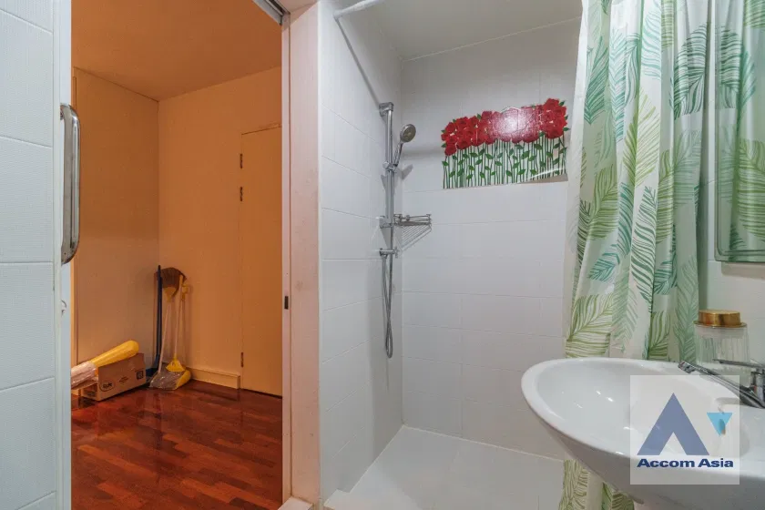 picture 🔼🔽 AccomA 📩 Elegant high-floor condo with wood finishes at Baan Suan Petch (1520431) - 20/20