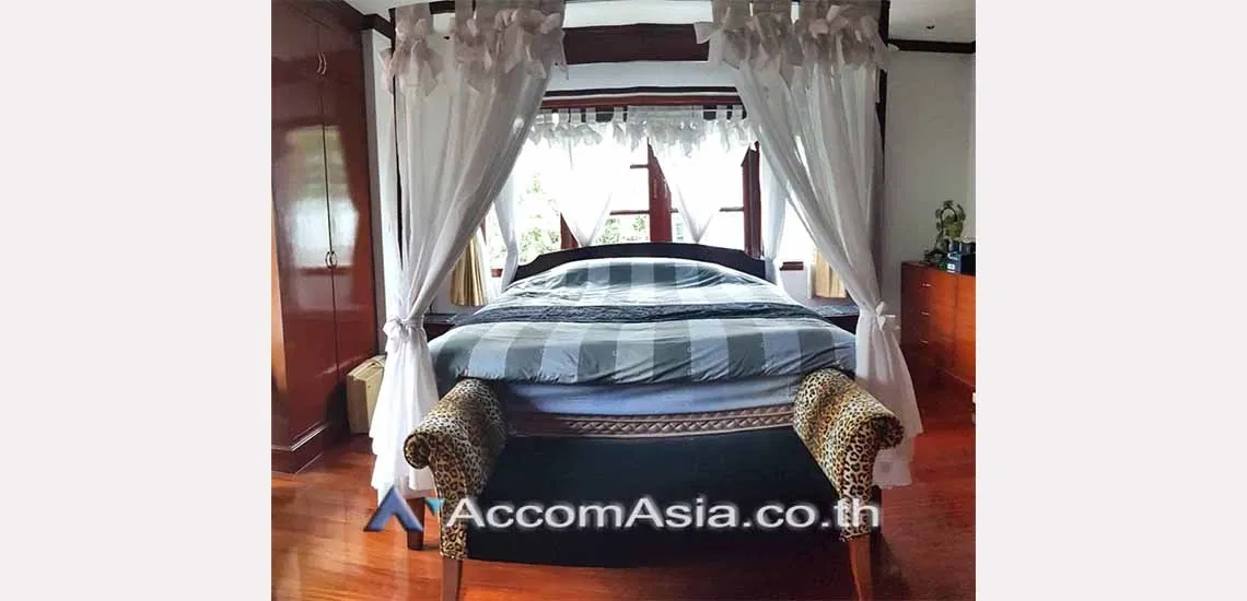 รูป 🔼🔽 AccomA 📩  Elegant European-Style Home with Central Spiral Staircase (AA22749) - รูปที่ 12/20