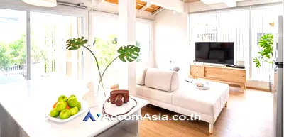 Houses for rent BTS Thong Lo (Thong Lor) : 🔼🔽 AccomA 📩 Big Balcony,Garden View,Home Office 5 BR House in Khlong Ton Nuea (AA30419)