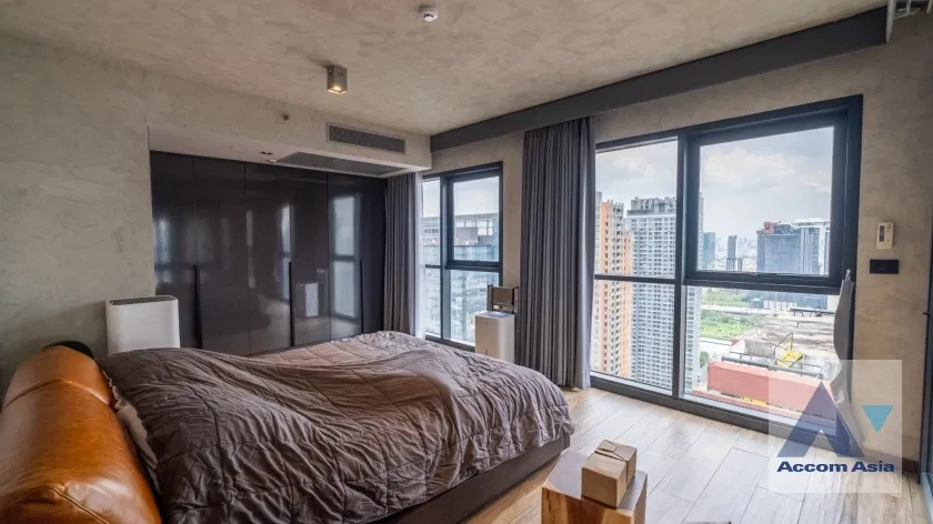 รูป 🔼🔽 AccomA 📩 Industrial loft-style duplex with soaring ceilings at The Lofts Asoke (AA33698) - รูปที่ 3/20