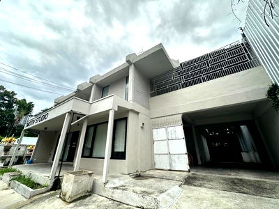Office for rent : FOR RENT  OFFICE PROPERTY  40000 BAHT per MONTH