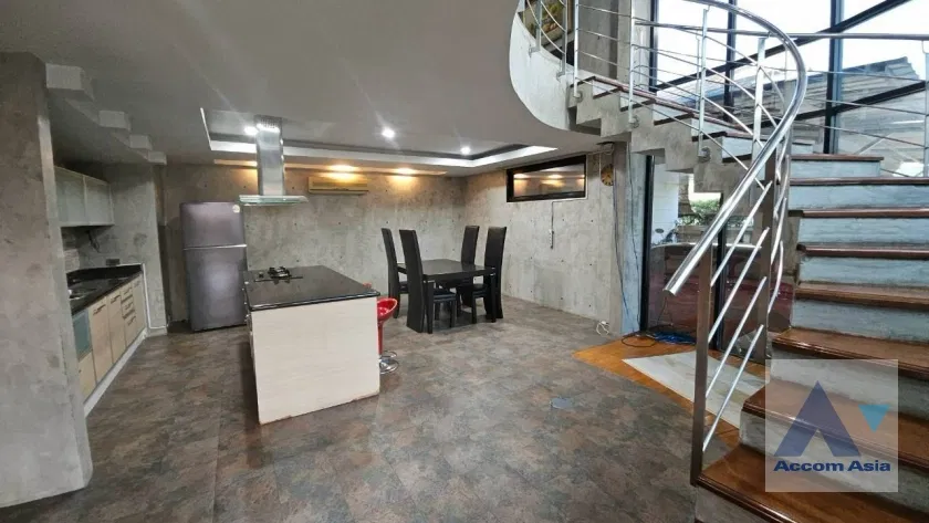 picture 🔼🔽 AccomA 📩 Loft-Style House for Rent in Ploenchit, Bangkok - Near BTS Ploenchit (AA43397) - 3/19