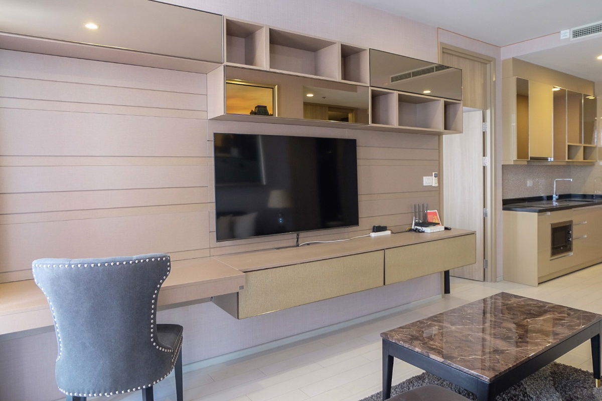รูป ✅ ✅ NOBLE Ploenchit , Luxury Class 2 ห้องนอน ตกแต่งครบ พร้อมเข้าอยู่ ติดต่อไลน์ @bktasset โทร 095-325-8928 - รูปที่ 4/10