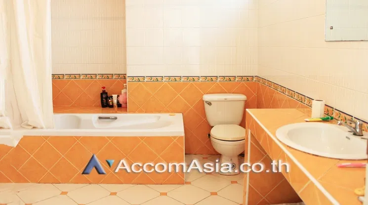 picture 🔼🔽 AccomA 📩  5 BR Townhouse in Khlong Toei Nuea (2514039) - 8/9