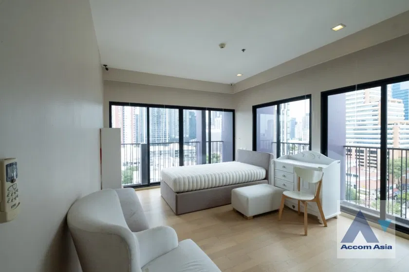 picture 🔼🔽 AccomA 📩 Modern corner unit with city views at Noble Reveal (AA33082) - 12/18