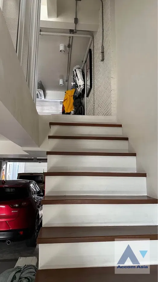 รูป 🔼🔽 AccomA 📩  4 BR House in Chong Nonsi (AA42445) - รูปที่ 13/18