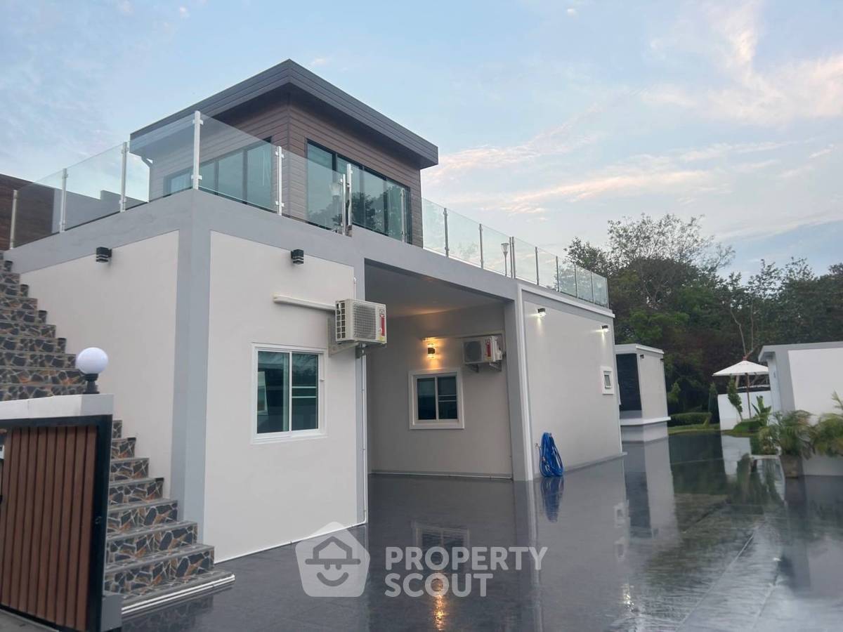 รูป วิลล่า 5-ห้องนอน ใน ทับใต้ (ID 2283684) - รูปที่ 1/30