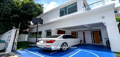 Houses for rent Bangkok University : 🔼🔽 AccomA 📩 Pet friendly 4 BR House @Moo Baan Pakamas (AA31783)