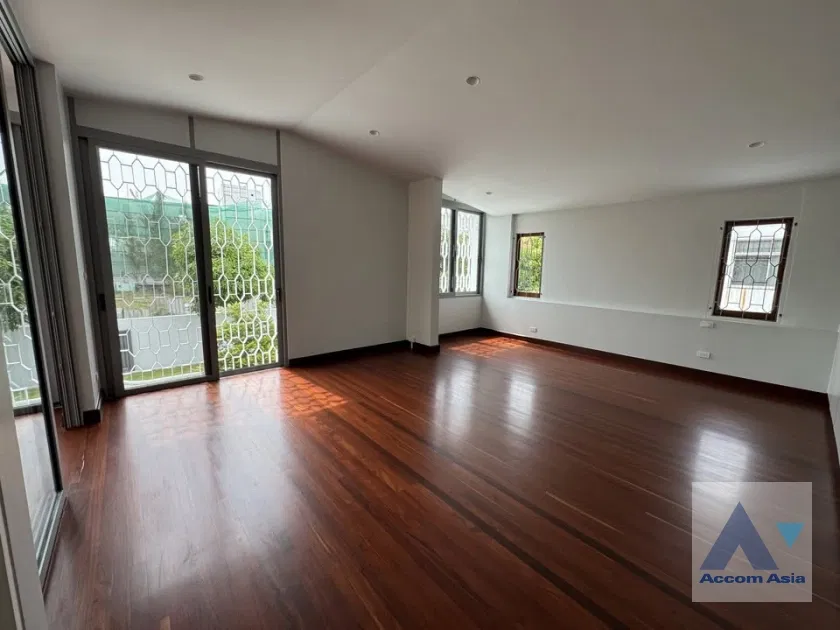 picture 🔼🔽 AccomA 📩 Rare find, Newly renovated House for Rent in Phra khanong, Sukhumvit (AA43826) - 8/20