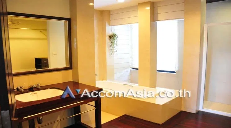 รูป 🔼🔽 AccomA 📩 Family-friendly home with pool, mini field, and light-filled space (13002120) - รูปที่ 7/17