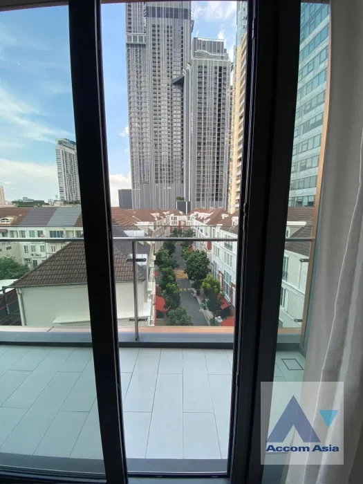รูป 🔼🔽 AccomA 📩 Fully Furnished 2 BR Condominium @KHUN by Yoo (AA37706) - รูปที่ 10/13