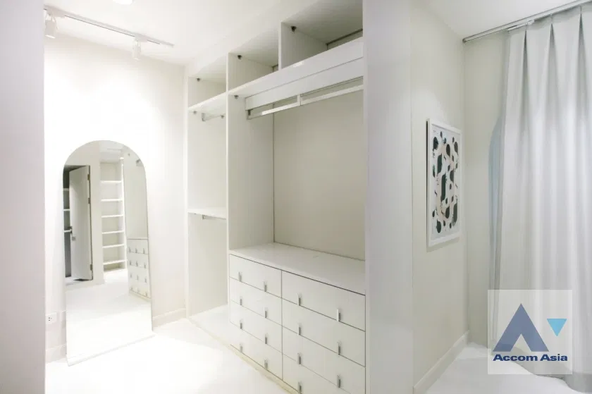 picture 🔼🔽 AccomA 📩 Newly renovated 2 BR Condominium @Navin Court (AA44330) - 13/20