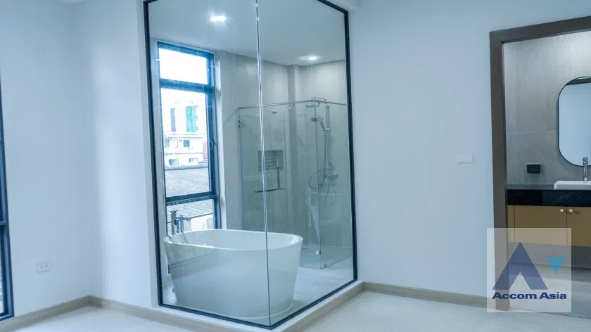 รูป 🔼🔽 AccomA 📩 Fully Furnished 3 BR House in Suan Luang (AA42433) - รูปที่ 11/15