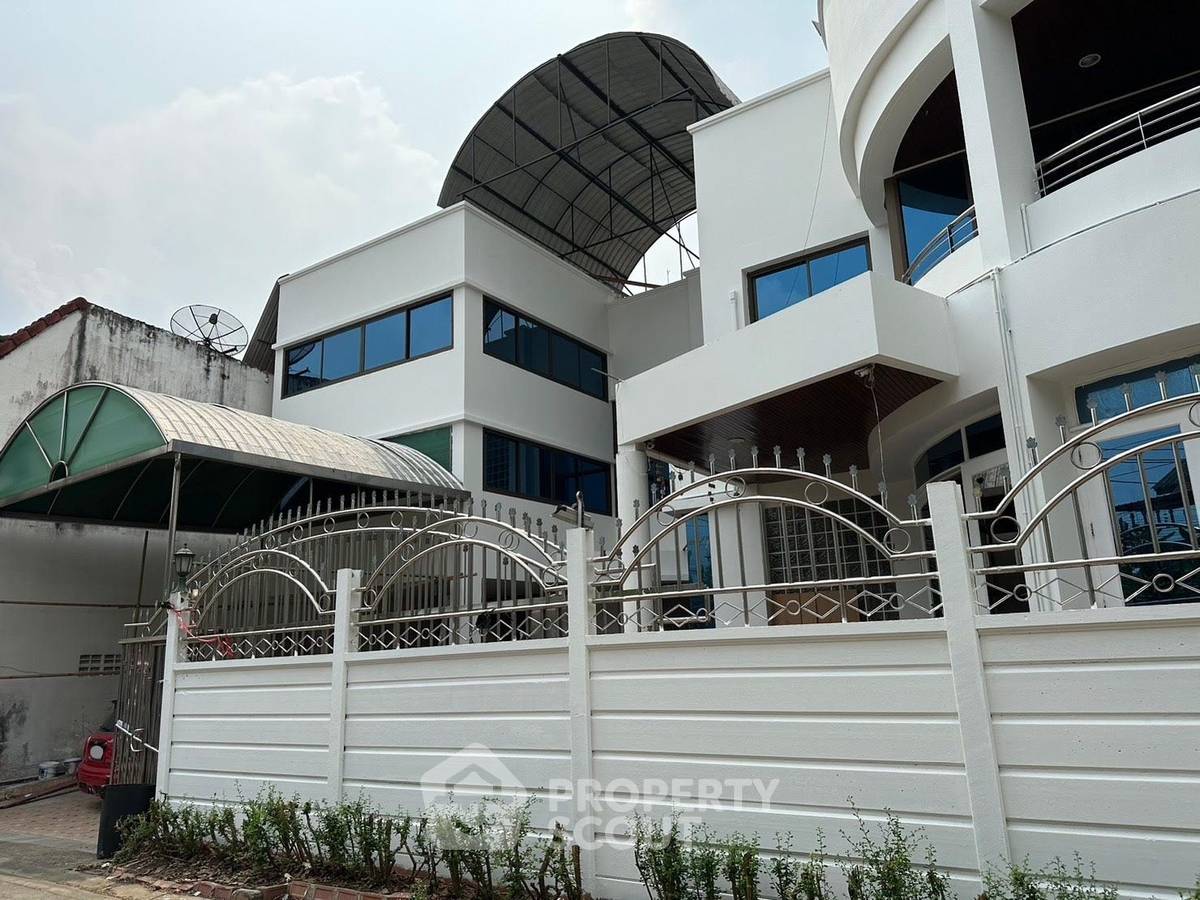 รูป บ้าน 5-ห้องนอน ใน คลองเจ้าคุณสิงห์ (ID 1028813) - รูปที่ 1/6