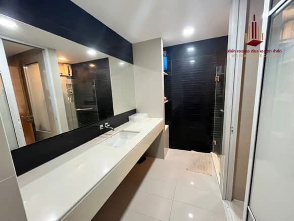 picture ✨ For Rent: Rhythm Ratchada - Huai Khwang Condo ✨ 💰 Only 18,000 THB/month - 4/5