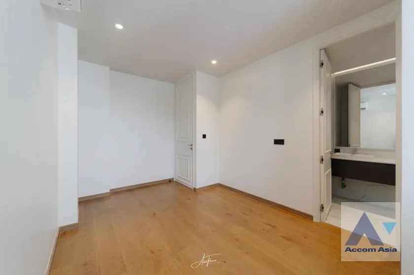 picture 🔼🔽 AccomA 📩 Meowwwelcome | House for Rent with Cat Door Installed 1,200 M to BTS Ekkamai (AA42271) - 12/18