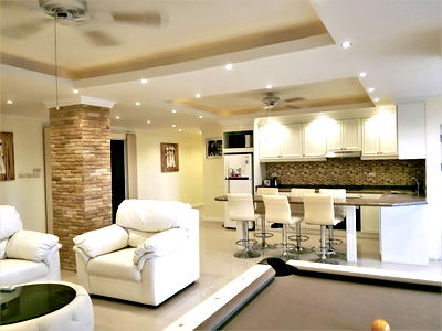 Condos for rent Big C Super Center South Pattaya  : 2 Bedrooms Condominium @ Rungfa Condominium