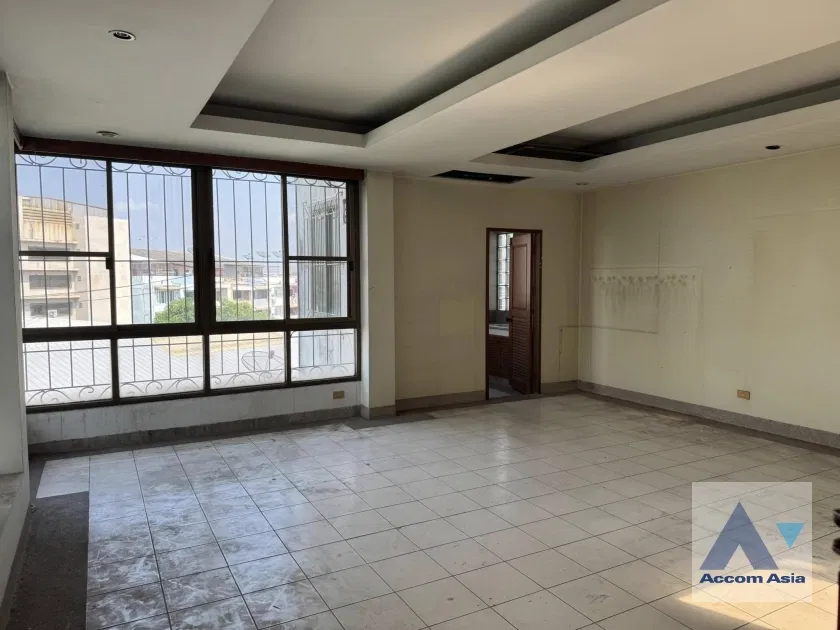รูป 🔼🔽 AccomA 📩  5 BR Townhouse in Phra Khanong Nuea (AA43747) - รูปที่ 8/20