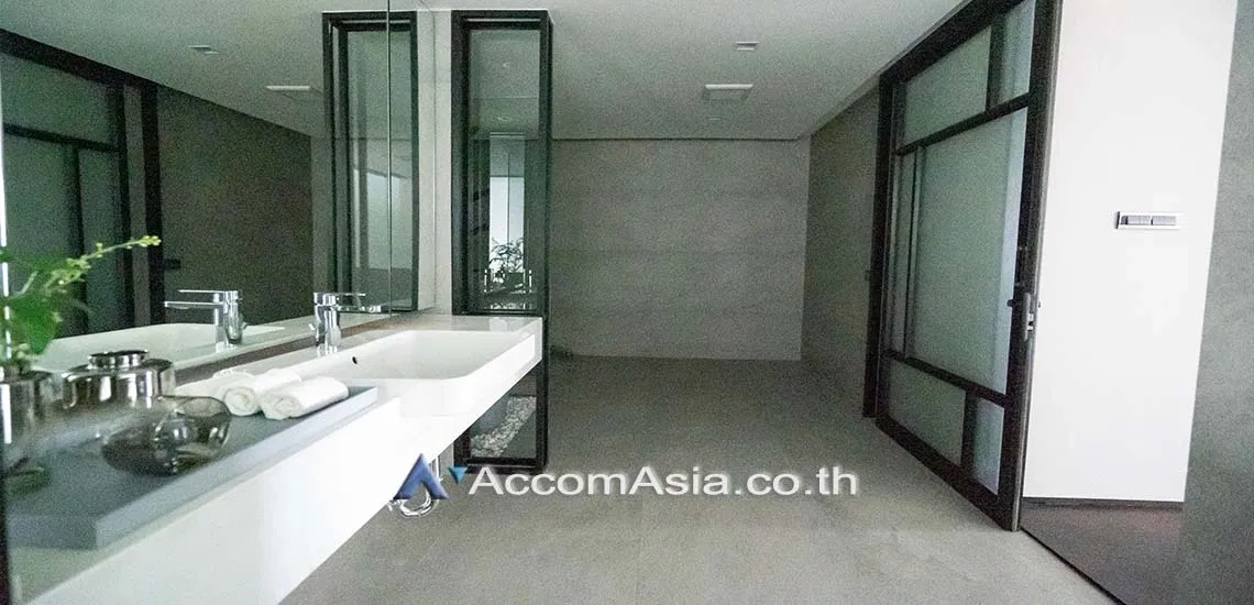 picture 🔼🔽 AccomA 📩  Spacious condominium with panoramic views and natural palette in Sathorn (AA27323) - 16/19