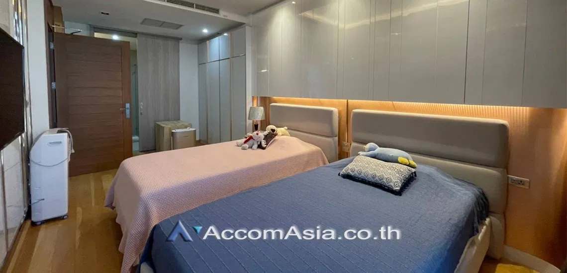 รูป 🔼🔽 AccomA 📩  3 BR Condominium @Noble Ploenchit (AA30075) - รูปที่ 11/16