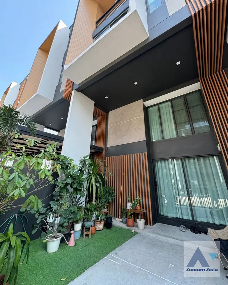 รูป 🔼🔽 AccomA 📩 Pet friendly,Fully Furnished 3 BR Townhouse @Shizen Phatthanakan (AA43345) - รูปที่ 1/12