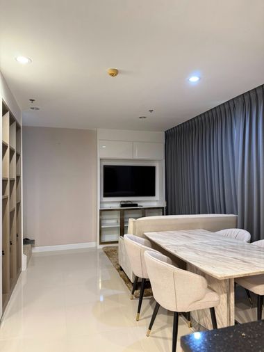 ให้เช่าคอนโด เดอะ สกาย สุขุมวิท อาคาร 1 ชั้น 19 Duplex ขนาด 70 ตรม ใกล้ โรงเรียนนานาชาติ เบิร์คลีย์ บางนา