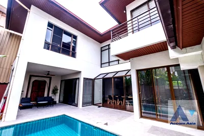 เช่าบ้านเดี่ยว พร้อมพงษ์ : 🔼🔽 AccomA 📩 Pet friendly,Private Swimming Pool 5 BR House in Klong Tan (1912033)