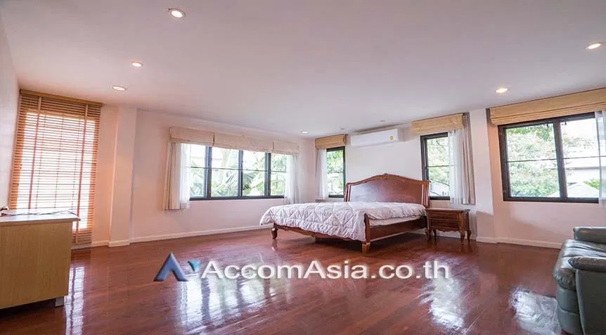 picture 🔼🔽 AccomA 📩  Family-friendly house with private pool and garden in Sathorn (AA27509) - 12/20