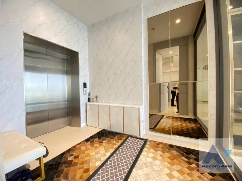 รูป 🔼🔽 AccomA 📩  Elegant condominium with soft interiors and skyline views in Sukhumvit (AA43540) - รูปที่ 6/19