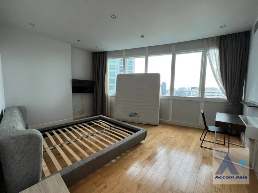 รูป 🔼🔽 AccomA 📩 Modern warm-toned condo with open layout and natural light (AA21763) - รูปที่ 9/13