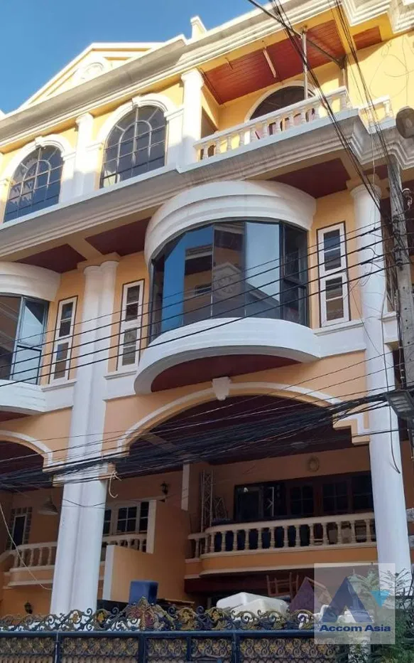 รูป 🔼🔽 AccomA 📩  4 BR Townhouse @ (AA42425) - รูปที่ 16/16