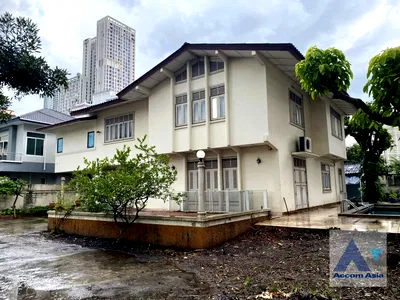 เช่าบ้านเดี่ยว วิทยาลัยสารพัดช่างพระนคร : 🔼🔽 AccomA 📩 Private Swimming Pool 5 BR House in Phaya Thai (AA42756)