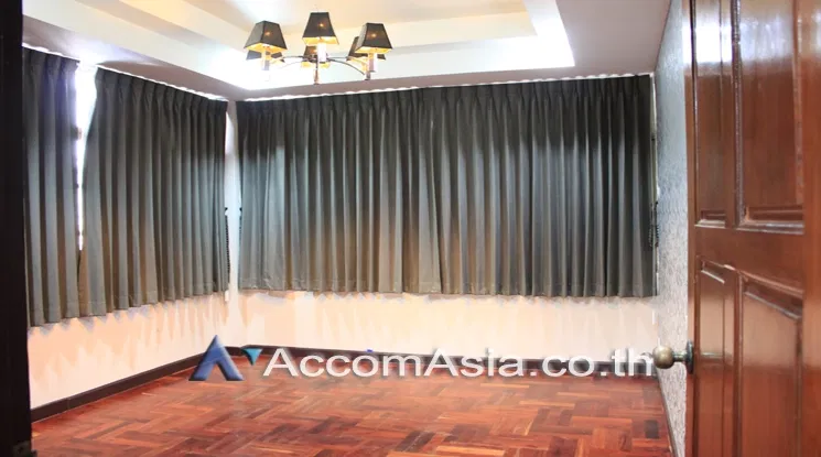 picture 🔼🔽 AccomA 📩 Home Office 4 BR House in Khlong Ton Nuea (13000877) - 9/11