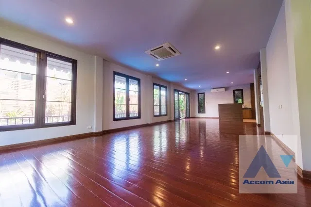 picture 🔼🔽 AccomA 📩 Private Swimming Pool 4 BR House in Khlong Ton Nuea (96338) - 4/20