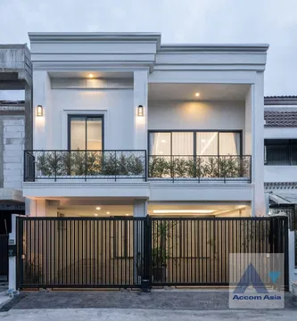 🔼🔽 AccomA 📩 Newly renovated 4 BR Townhouse @Moo Baan Klongtan Nivet (AA41991)