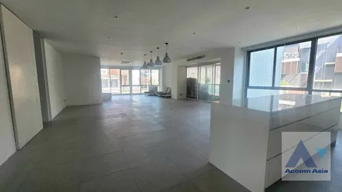 🔼🔽 AccomA 📩 Pet friendly 3 BR Condominium @Click Sukhumvit 65 (AA43835)