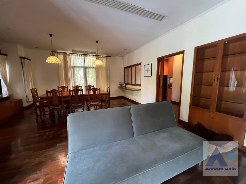 รูป 🔼🔽 AccomA 📩 Home Office 4 BR House in Khlong Ton Nuea (AA42165) - รูปที่ 5/17
