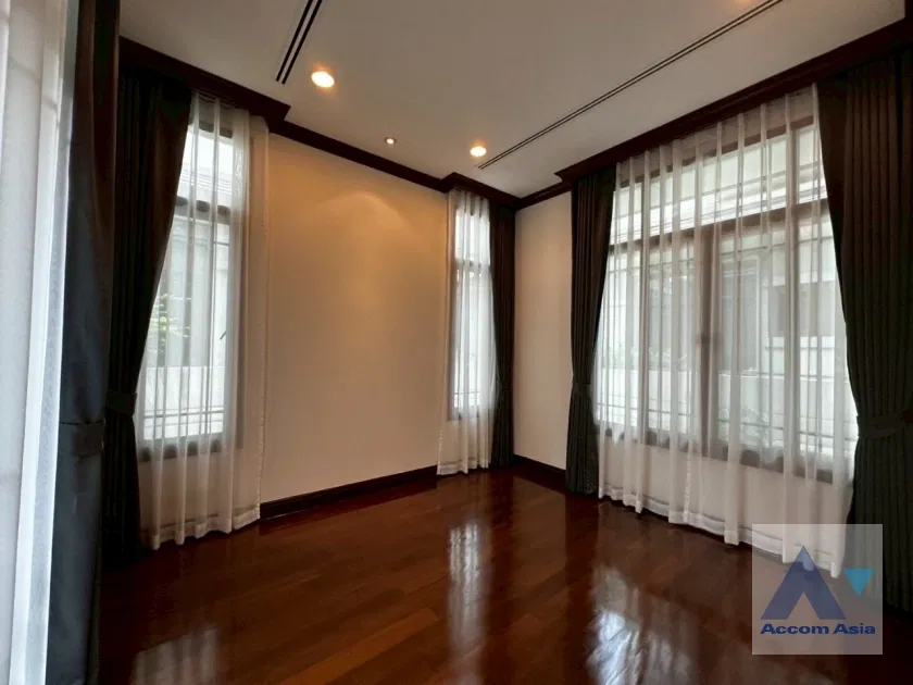 รูป 🔼🔽 AccomA 📩 Thai-style home with pool and high ceiling in serene setting (AA32856) - รูปที่ 13/20