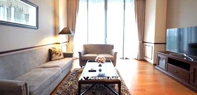 เช่าคอนโด สาทร ซอย 1 : 🔼🔽 AccomA 📩 Vintage-style condo in Sathorn with city view and separate kitchen (AA22681)
