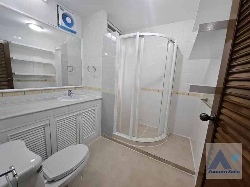 picture 🔼🔽 AccomA 📩 Modern renovated house with polished floors and airy layout (AA30775) - 20/20