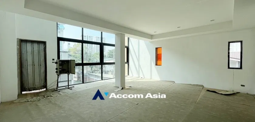 รูป 🔼🔽 AccomA 📩 Brand-new townhome in Moon Terrace Village, near BTS Phrom Phong (AA32924) - รูปที่ 9/20