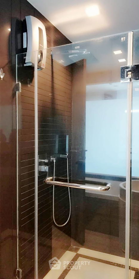 picture 1-BR Condo at Rhythm Sathorn near BTS Saphan Taksin (ID 882400) - 7/18