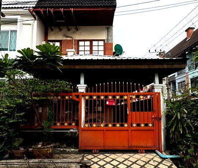 Townhouses for rent : Town House For Rent Ketnuti Garden Ladprao Bangkok