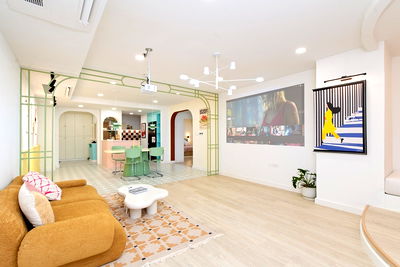ขายคอนโด : Vibrant 2 bedroom for sale Phrom Phong