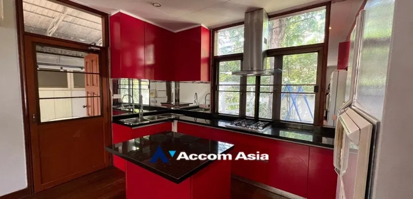 picture 🔼🔽 AccomA 📩  3 BR House @Peaceful Compound (97421) - 5/20