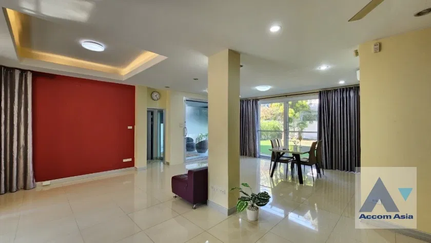 picture 🔼🔽 AccomA 📩 Pet friendly,Home Office 4 BR House in Khlong Ton Nuea (1718687) - 6/20