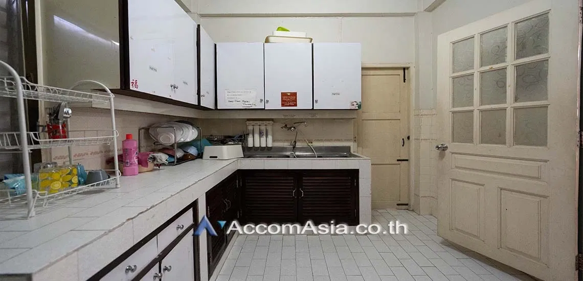 picture 🔼🔽 AccomA 📩 Home Office,Pet friendly 3 BR House in Khlong Toei (1720649) - 7/17