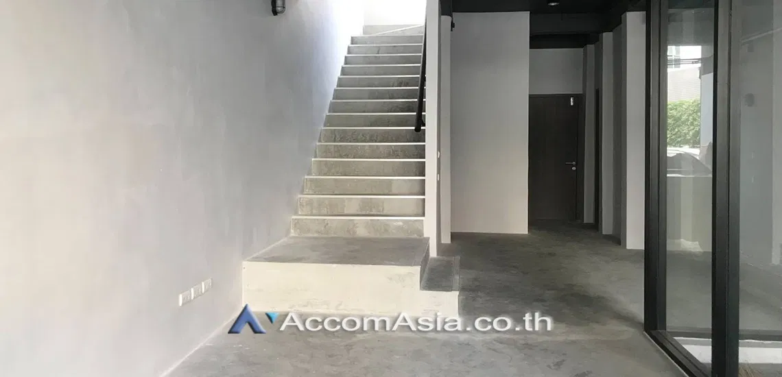 picture 🔼🔽 AccomA 📩  4 BR Townhouse @The Pride Sukhumvit 77 (AA31043) - 10/18