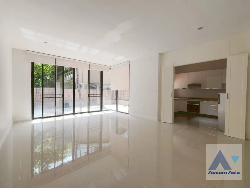 picture 🔼🔽 AccomA 📩  Fully fitted Townhouse for rent ONLY 750m. To BTS Thong lo (11000701) - 2/20